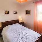 Hébergement de vacances 2 Bedroom Cozy In