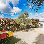 Hébergement de vacances 2 Bedroom Cozy In *