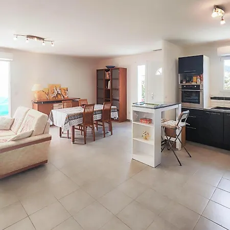 Prázdninový dům 2 Bedroom In *