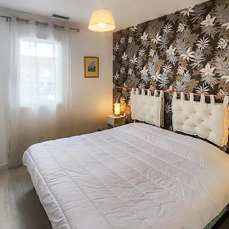 2 Bedroom Cozy In